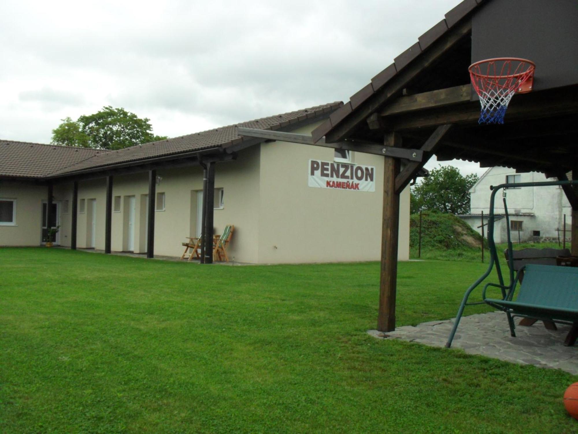 Penzion Kamenak Kamenný Újezd Exteriör bild